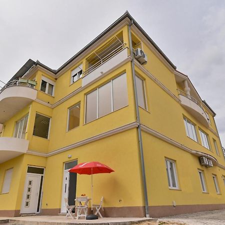 Apartmani Castrum Kaštela Exterior foto